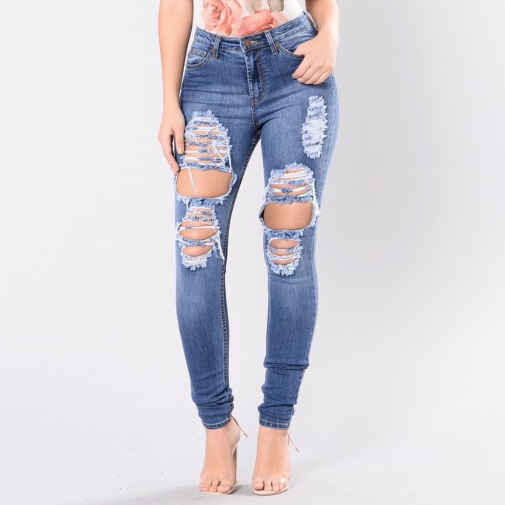 Fashion nova distressed high waisted jeans